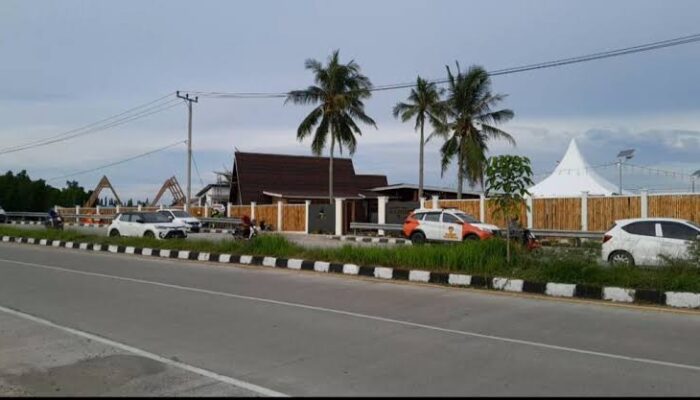 Warga Tabrak Mobil Parkir Depan Dermaga Sandeq Picu Desakan Penutupan: PMII Soroti Risiko Keselamatan di Jalan Arteri Mamuju