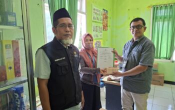Baznas Sulbar Salurkan Bantuan Makanan Tambahan untuk 25 Balita Stunting di Puskesmas Rangas